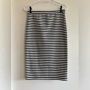 Jack - white/black striped pencil skirt.